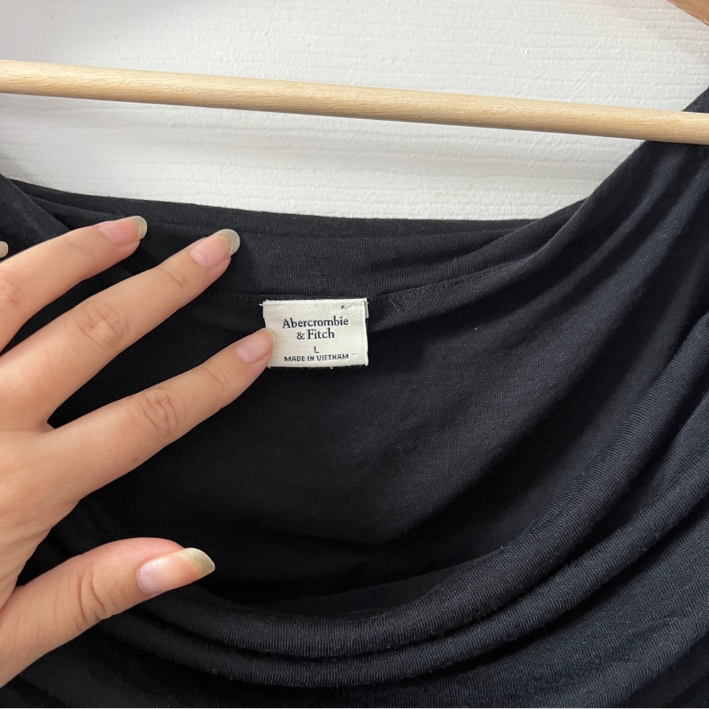Black off the shoulder top from Abercrombie - Picture 3 of 3